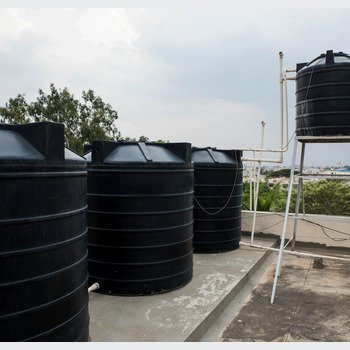 water tank cleaning service